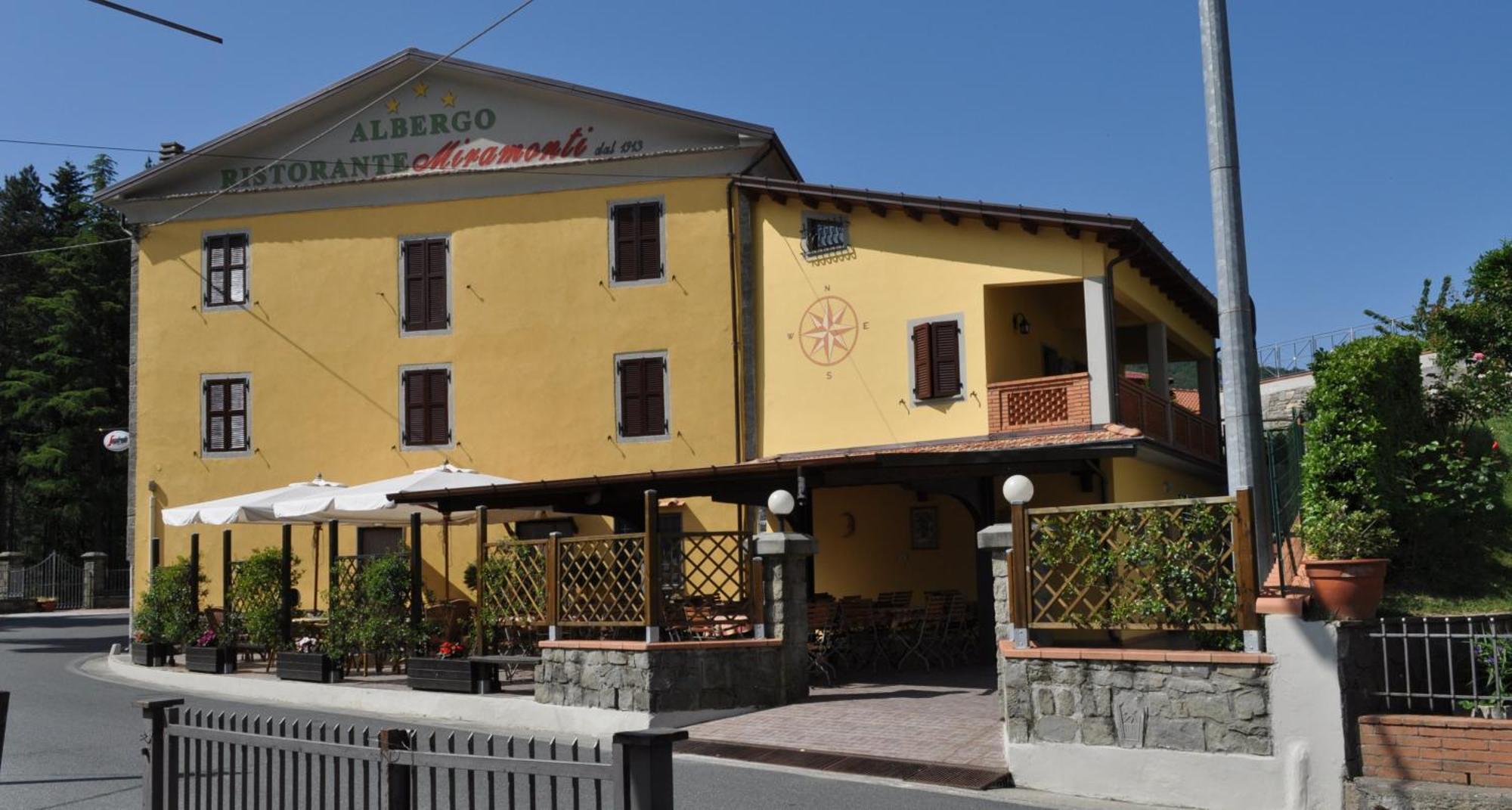 Albergo Miramonti Comano  エクステリア 写真